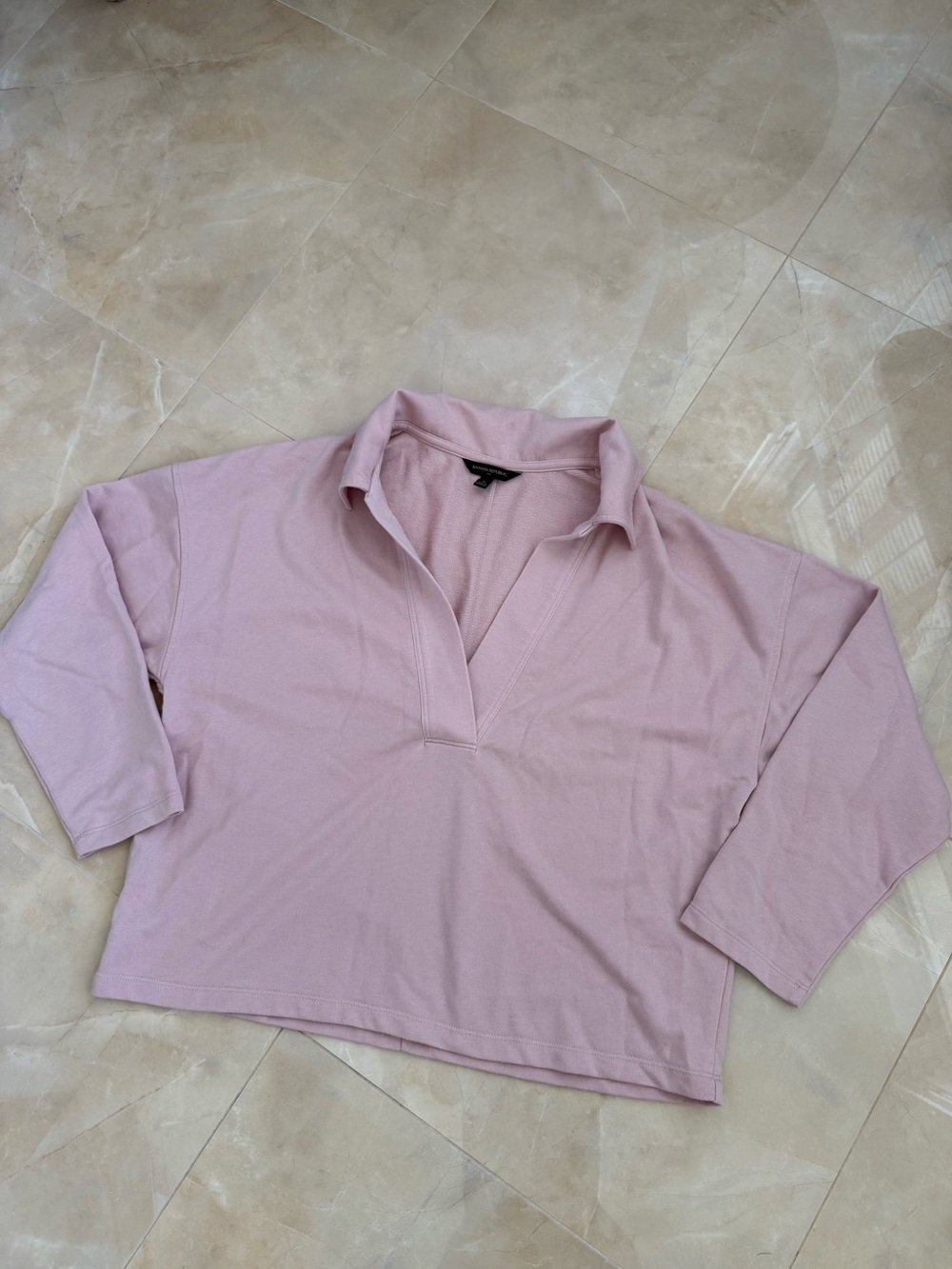 light pink Banana Republic long-sleeve sweatshirt